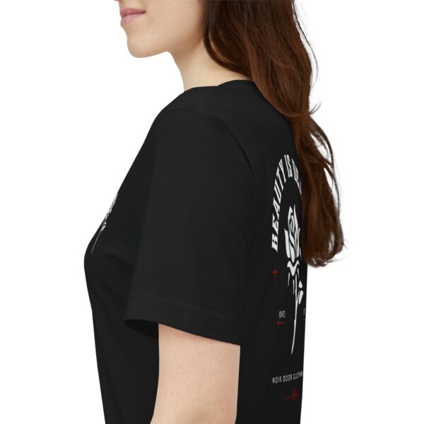 Victorian Design, Beauty Is Deadly Tee, Rose Top, Edgy And Bold Apparel, Skater T-Shirt, Red And Black Print