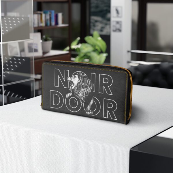 Noir Door Lion Wallet