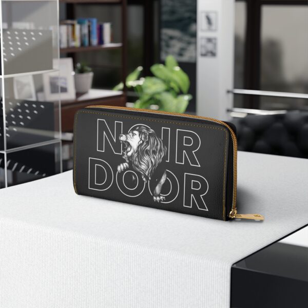 Noir Door Lion Wallet