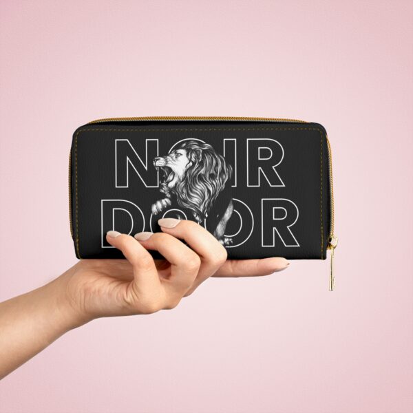 Noir Door Lion Wallet